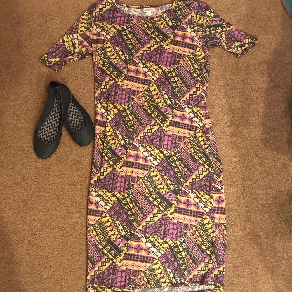 Lularoe Julia (Med)